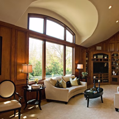 product-gallery_picture_large-living-room-with-specialty-and-casement_1x1